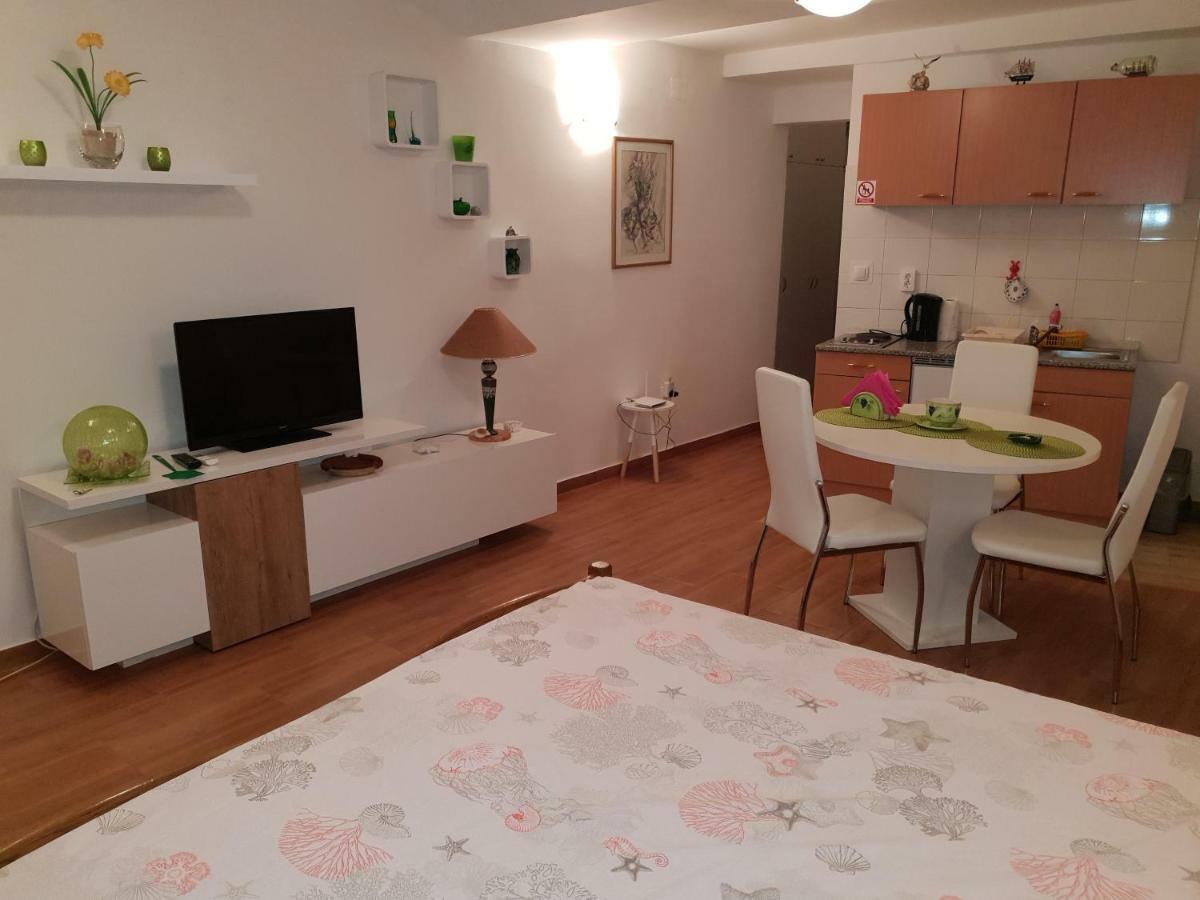 Apartment Lju On The Beach Σπλιτ Εξωτερικό φωτογραφία